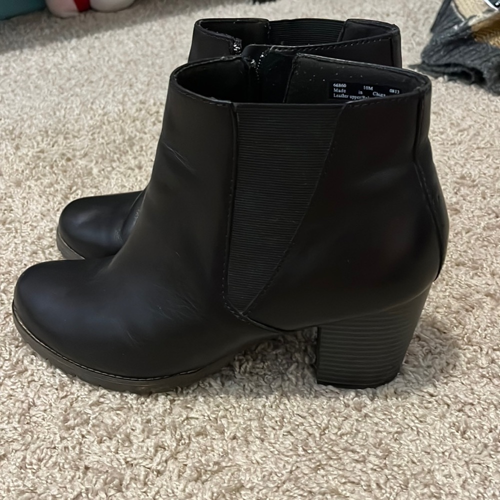 Clark’s Womens boots